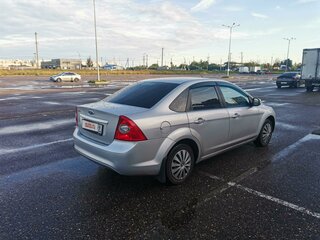 2010 Ford Focus II Рестайлинг, серебристый, 710000 рублей, вид 3
