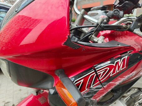2000 Yamaha TDM850, красный, 300000 рублей, вид 2