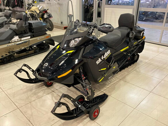 2013 BRP Ski-Doo MXZ Renegade X 1200, чёрный