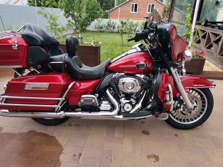 2012 Harley-Davidson Electra Glide, красный, 1340000 рублей, вид 4