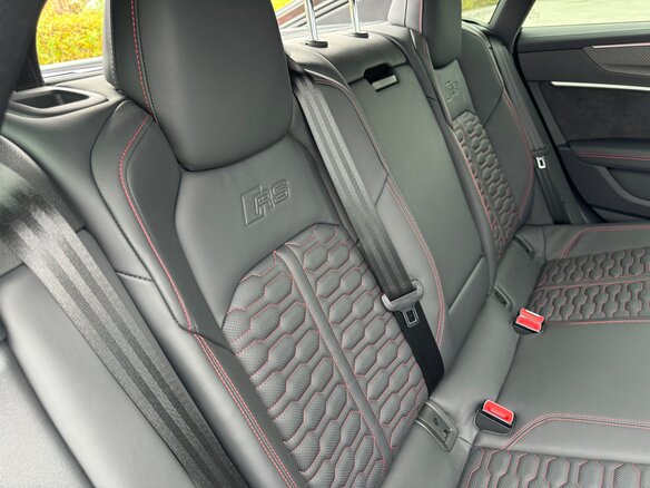 2020 Audi RS 7 II (4K), чёрный, 13400000 рублей - вид 29