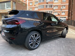 2018 BMW X2 xDrive20d I (F39), чёрный, 3000000 рублей, вид 4