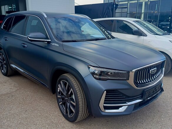 2024 Geely Monjaro I, серый, 4100000 рублей - вид 2
