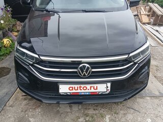 2021 Volkswagen Polo VI, чёрный, 2100000 рублей, вид 1