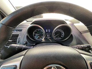 2017 Toyota Land Cruiser Prado 150 Series Рестайлинг 1, белый, 3550000 рублей, вид 4