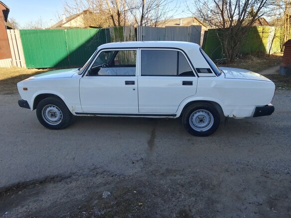 2007 Lada (ВАЗ) 2107, белый, 220000 рублей - вид 12