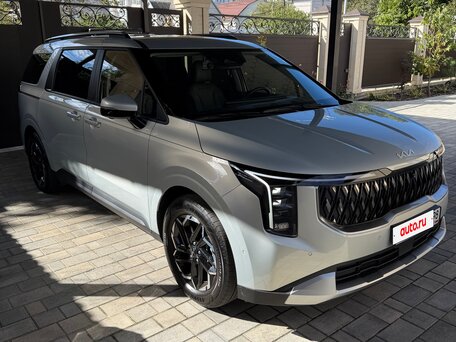 2024 Kia Carnival IV Рестайлинг, серый, 5500000 рублей, вид 3