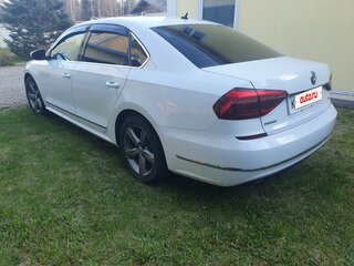 2017 Volkswagen Passat (North America and China) I Рестайлинг, белый, 1400000 рублей, вид 4