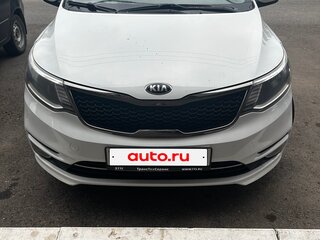 2015 Kia Rio III Рестайлинг, белый, 970000 рублей, вид 1
