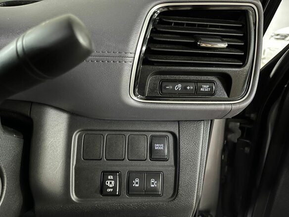 2020 Nissan Serena V (C27) Рестайлинг, серый, 2490000 рублей - вид 25