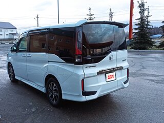 2018 Honda Stepwgn Spada V Рестайлинг, белый, 2390000 рублей, вид 5