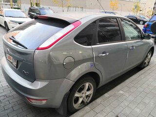 2010 Ford Focus II Рестайлинг, серый, 850000 рублей, вид 5