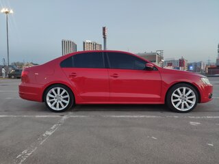 2012 Volkswagen Jetta VI, красный, 950000 рублей, вид 4