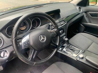 2011 Mercedes-Benz C-Класс 180 BlueEFFICIENCY III (W204) Рестайлинг, чёрный, 1650000 рублей, вид 5