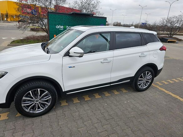 2021 Geely Atlas Pro, белый, 2399000 рублей - вид 10