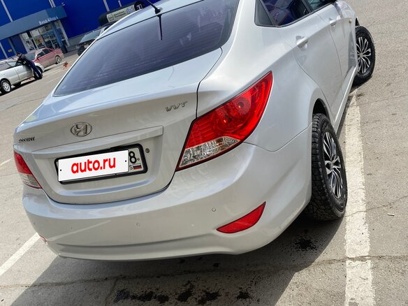 2011 Hyundai Accent IV, серый, 680000 рублей - вид 6