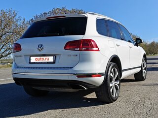 2015 Volkswagen Touareg II Рестайлинг, белый, 3500000 рублей, вид 4
