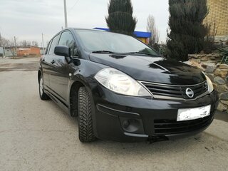 2010 Nissan Tiida I Рестайлинг, чёрный, 500000 рублей, вид 3