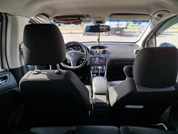 2010 Peugeot 308 I, белый, 530000 рублей - вид 8