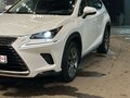 2017 Lexus NX 200 I Рестайлинг, белый, 2600000 рублей