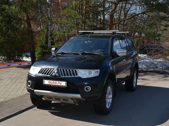 2010 Mitsubishi Pajero Sport II, чёрный - вид 2
