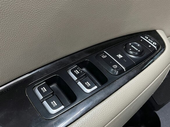 2018 Kia Optima IV, коричневый - вид 16