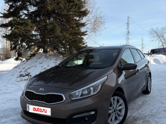 2015 Kia Ceed II Рестайлинг, коричневый, 999999 рублей - вид 1