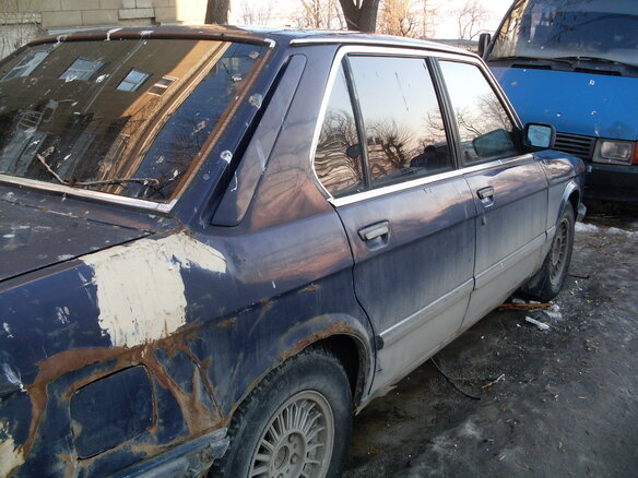 1981 BMW 5 серии 528i II (E28), синий - вид 16