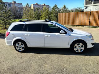 2013 Opel Astra H Рестайлинг, белый, 750000 рублей, вид 3