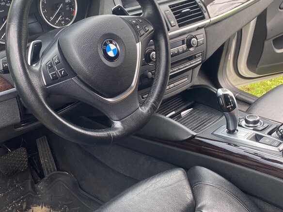 2014 BMW X6 35i I (E71) Рестайлинг, белый, 2800000 рублей - вид 5