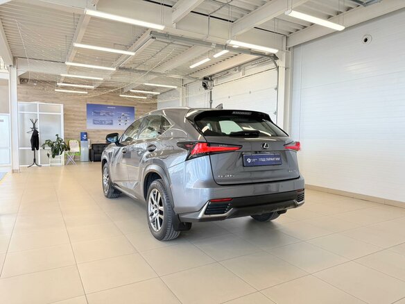2019 Lexus NX 200 I Рестайлинг, серый - вид 4