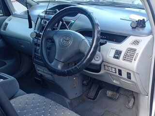2002 Toyota Nadia, серый, 580000 рублей, вид 5