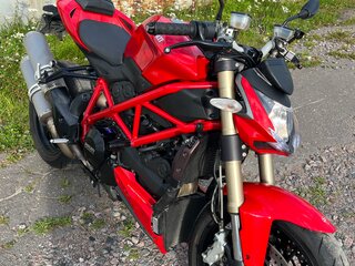 2013 Ducati Streetfighter, красный, 630000 рублей, вид 2