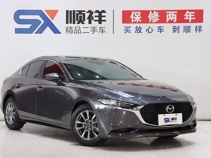 Открыть фотографии: Mazda 3 IV (BP)