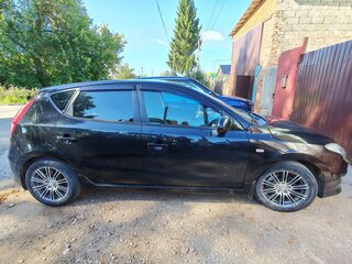 2011 Hyundai i30 I Рестайлинг, чёрный, 550000 рублей, вид 4