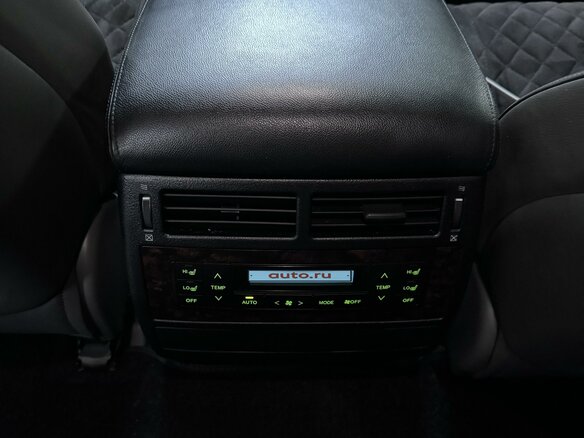 2010 Toyota Land Cruiser 200 Series, белый, 2800000 рублей - вид 16
