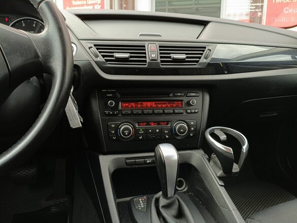 2012 BMW X1 18i I (E84), коричневый, 979900 рублей - вид 8