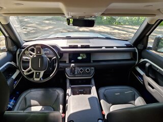 2021 Land Rover Defender 110 II, белый, 6200000 рублей, вид 3