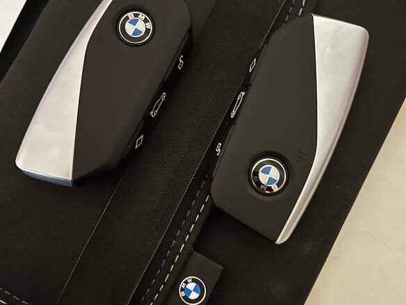 2022 BMW X1 18i sDrive III (U11/U12), оранжевый, 4900000 рублей - вид 40