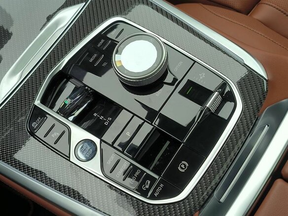 2025 BMW X7 40d I (G07) Рестайлинг, чёрный - вид 16