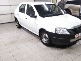 2013 Renault Logan I Рестайлинг, белый, 160000 рублей, вид 2