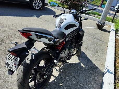 2014 Kawasaki ER-6N, белый, 590000 рублей, вид 3