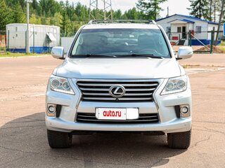 2015 Lexus LX 570 III Рестайлинг, серебристый, 4500000 рублей, вид 2