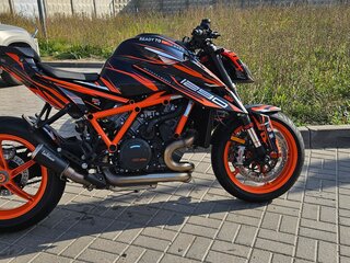 2022 KTM 1290 Super Duke R, оранжевый, 2000000 рублей, вид 2