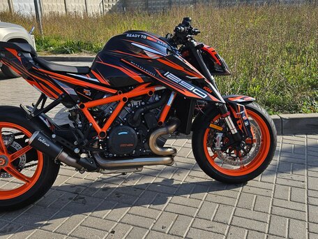 2022 KTM 1290 Super Duke R, оранжевый, 2000000 рублей, вид 2