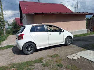 2006 Toyota Vitz II (XP90), белый, 450000 рублей, вид 5