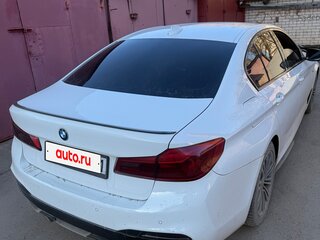 2017 BMW 5 серии 520d xDrive VII (G30/G31/G38), белый, 3170000 рублей, вид 2