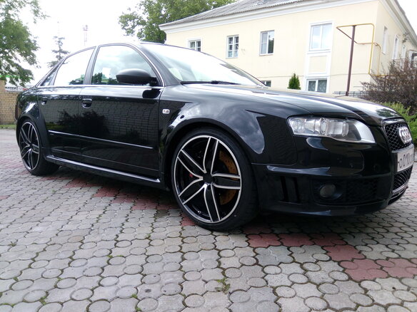 2007 Audi RS 4 II (B7), чёрный - вид 1