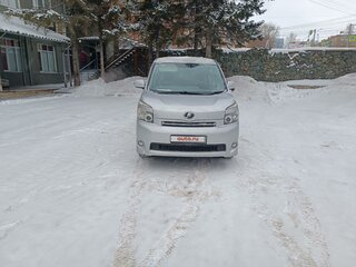 2008 Toyota Voxy II (R70), серый, 1180000 рублей, вид 2