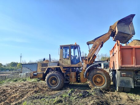 2013 Амкодор 352, жёлтый, 2400000 рублей, вид 1